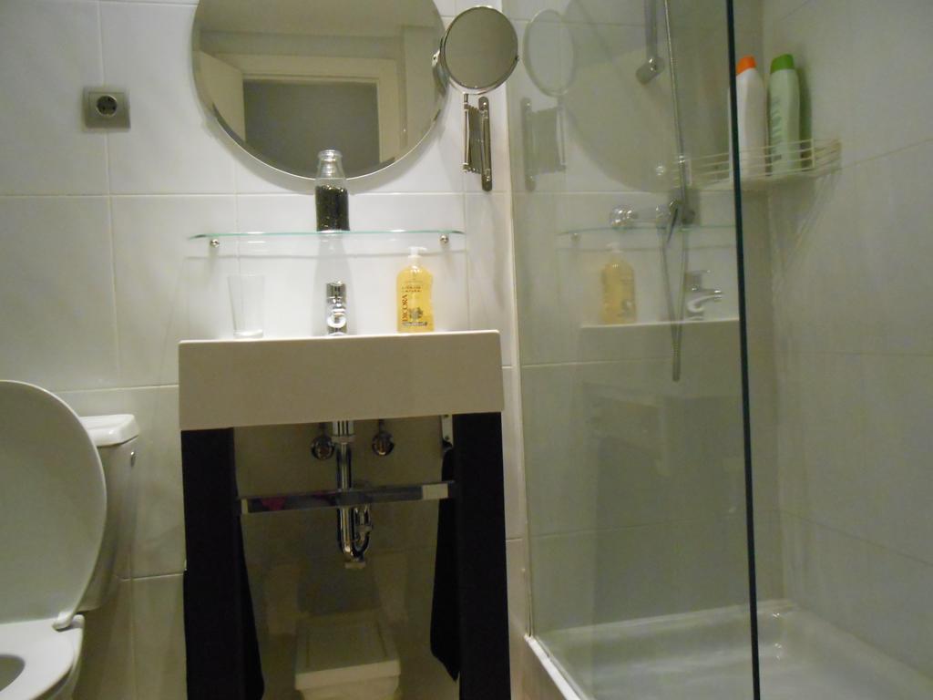 Madrid Studio Apartments Szoba fotó